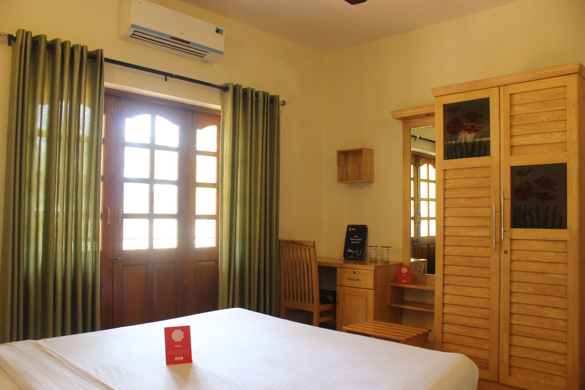 Oyo 7333 V Palms Hotell Candolim Exteriör bild