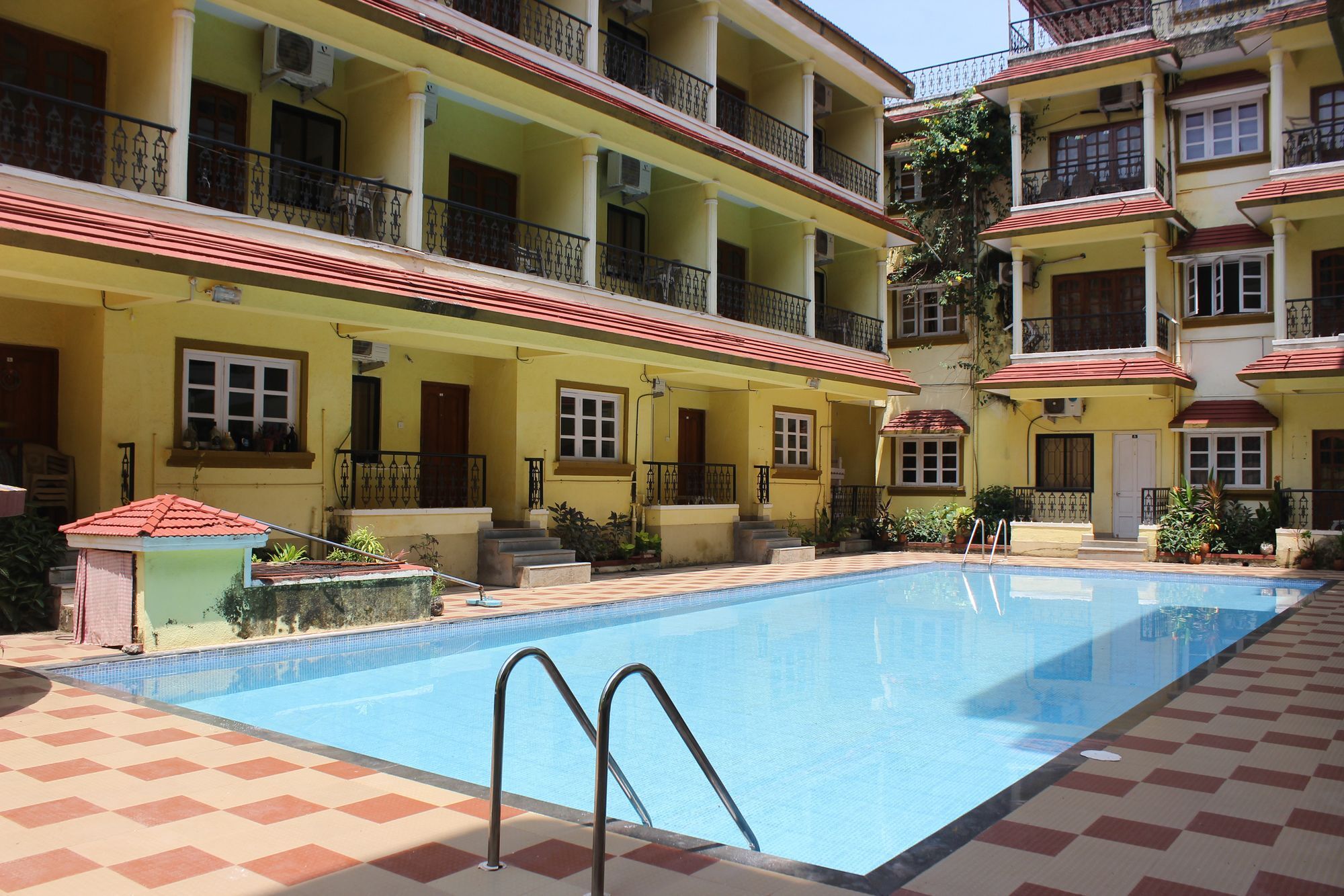 Oyo 7333 V Palms Hotell Candolim Exteriör bild